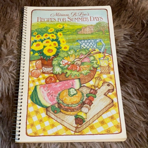 Vintage Miriam‎ B. Loo's Recipes For Summer Days cookbook